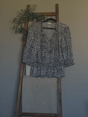 MELLODAY Black and White Leaf Print Peplum Blouse